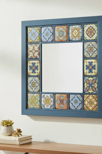 Busanat Özel Tasarım Ahşap Çerçeveli Seramik Baskılı Dekoratif Ayna – 25x30 cm