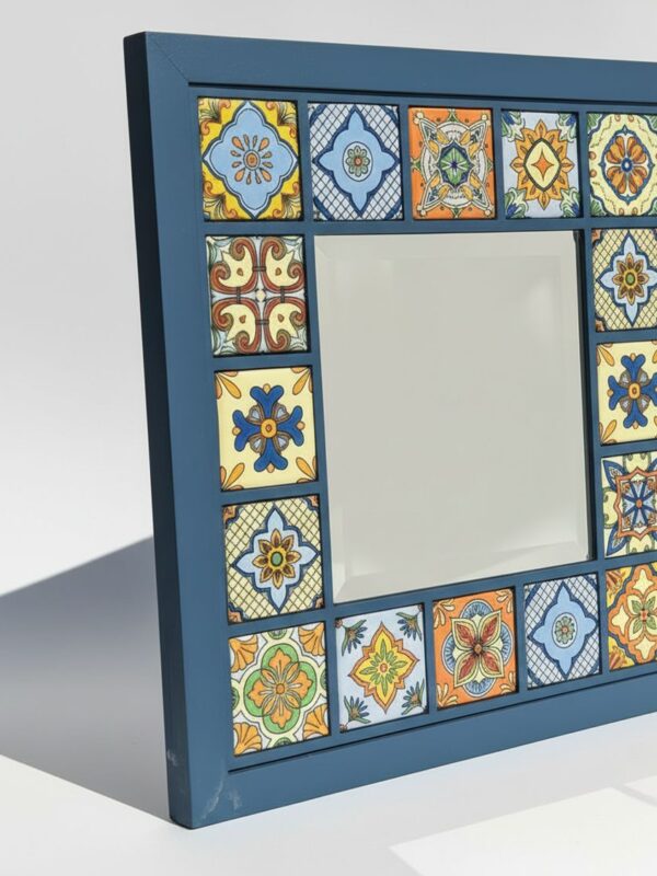 El Yapımı Ahşap Çerçeveli Antrasit Karo Desenli Dekoratif Ayna